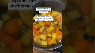 Comment manger plus de légumes quand on n aime pas un bon velouté #soupe#souper#velouté#shorts