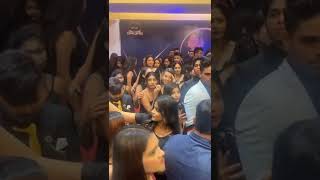 Crazy girls crowd for sahil khan bhai #girls #sahilkhan #onelifebaby #jrsahilkhan