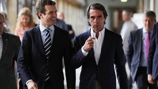 Aznar aconseja a Casado tras fulminar a Sánchez por sus "juegos tácticos"