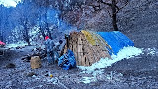 Nepali Himalayan Village Life | Sheep Shepherd Life   in Winter |  Shepherd Food Cooking And  Eating