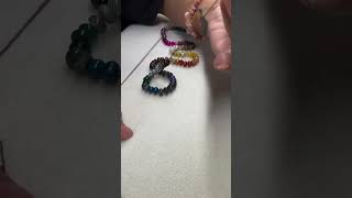 Pull from the back.Here I am knotting a longer piece. #wirework #wirewrapping #necklce #diy