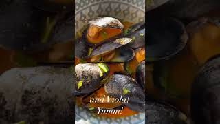 Thai coconut mussels recipe - improve skin complexion #mussels #healthyrecipes #food