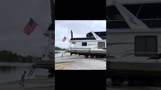 HUGE Houseboat pulled out of Lake Murray, SC