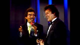 JOAN SEBASTIAN Y ALBERTO VAZQUEZ: Maracas