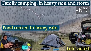 Famliy camping, in heavy rain. तूफान ने उड़ा डाला Tent Leh Ladakh 2023 | Car Camping In India ep 14