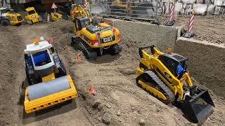 Rc 4ever...Double E / Liebherr wheel road roller getting the new road ready to be paved