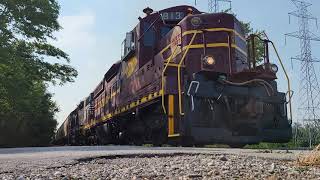 EMD SD18 and GP38-2 starting heavy grain train notch 8