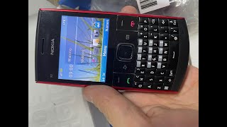 Original Nokia X2-01 QWERTY Keyboard detail real shot video