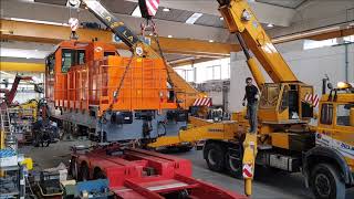 LIFTING A LOCOMOTIVE INSIDE A BUILDING