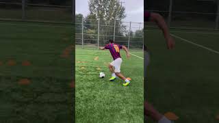 The BEST Messi drill🔥to improve dribbling #soccerskills #soccer #footballskills #football #soccer