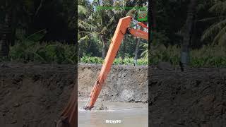 Hitachi Long Reach Excavator Digging River Sedimentation #shorts #excavator #hitachi #alatberat