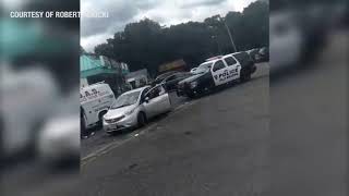 Driver fights cop at traffic stop