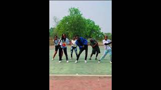 Kizz Daniel- Too busy to be bare #youtubeshorts #dance