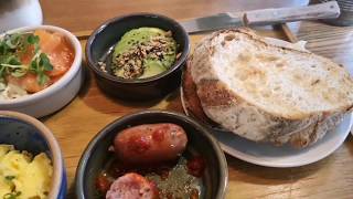 Calm food vlog: Hongdae Brunch Garosugil Kalguksu