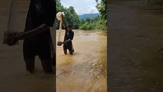 Traditional Aceh Fishing Skills#catchingfish #netfish #bestfishing