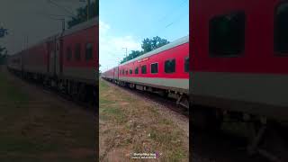 12808 || Samata Express (NZM)HazratNizamuddin - (VSKP)Vishakhapatnam Junction 120KmPh #shorts #train