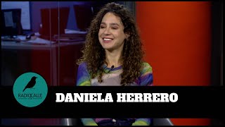 Solo tus canciones me parece escuchar, DANIELA HERRERO - 20 años de carrera musical