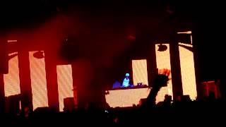 Crizzly @ Escape From Wonderland 2012