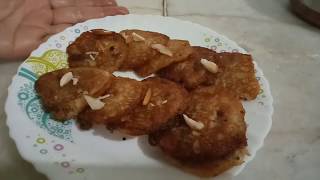 Snacks time chawal ke meethe pue {Pakode}