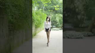 Street Fashion, Shorts, Beauty, Girl, Photography, Model 街拍美女,絲襪美腿