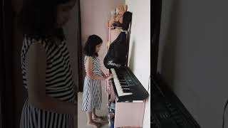 Jan-Gan-Man on piano