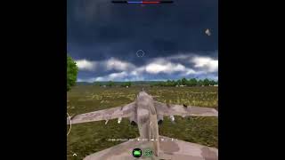 Управляй самолетом и стань мастером в War Thunder #warthunder #warthundergameplay #shorts