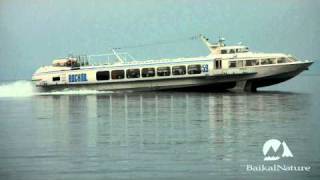 Bateau Voskhod deuxième type d'hydrofoil au lac Baïkal