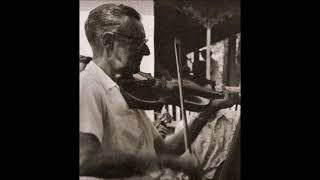 John Ashby fiddles Hornpipe in A (Galax contest)