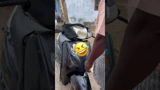 ஸ்கூட்டி பழகும் போது சில அடிகள் விழ தான் செய்யும் /🤣#trending #tamil #thirunelveli #bike #practice