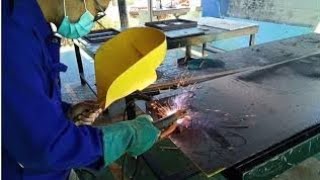 Arc Welding - Welding on a plate (Learning to weld)