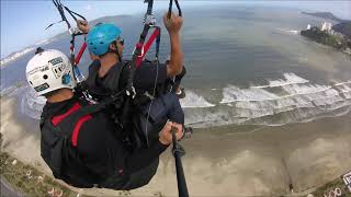 ALEX VOANDO DE PARAPENTE EM SÃO VICENTE