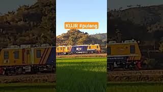 Kereta Balik Bandung #kujr #keretaapi #ukur #jalan #rel