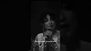 Melike Şahin   Ne Ağlarsın Lyrics