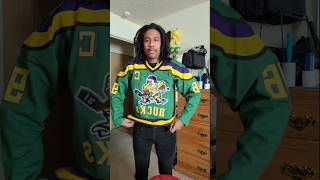 Unboxing mighty ducks Conway jersey #mightyducks #jersey #hockey