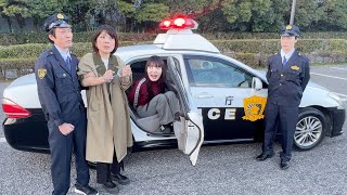 母親が警察に逮捕されてました。撮影中 職務質問を拒否する家族