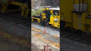 CSX MOW Vehicle repairing railroad tracks