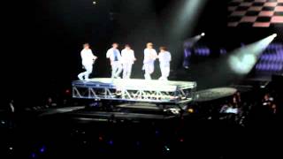 SHINee - Love Like Oxygen SMTOWN 2012 Anaheim (LA) [FANCAM]