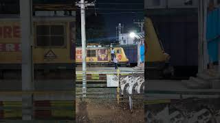 Royapuram WAP7 #indianrailways #bengaluru #train #wap7 #wap7loco #wap7locomotive #railfanning