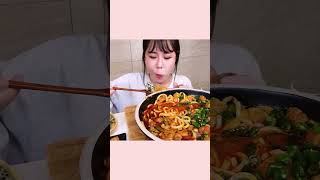 오동통 대창 왕창 들어간 닭볶음탕 & 계란말이 한식 먹방 쇼츠 DAECHANG CHICKEN SOUP REAL SOUND ASMR MUKBANG SHORTS