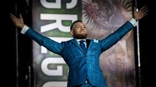 Conor McGregor : F*CK FLOYD MAYWEATHER!!! 20K People Shouts Back ! #TORONTO.- LIVE IN.