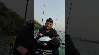 Quick catch and release. #kayakfishing #abudhabi #subscribe #fishing #uaefishing #adventure #uae