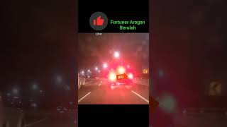 Fortuner Arogan #shorts #short #koboijalanan #gocar #gojek #grabcar #viral #kecelakaan #dashcam