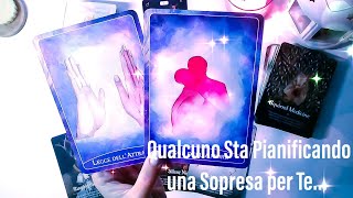 QUALCUNO TI FARA' UNA SORPRESA... 💕Tarocchi interattivi 🔮Lettura Tarocchi AMORE & FUTURO