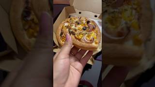 Pizza.#pizza #pizzaparty #shots #cornpizza #vegpizza #youtube #goviral