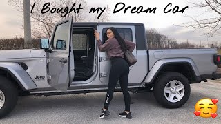 I BOUGHT MY DREAM CAR 🚘♥️JEEP GLADIATOR !!! (CAR TOUR)