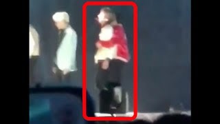 180125 BTS Jin Hugged Taehyung At The End of DNA Performance @ Seoul Music Awards 2018