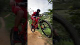 Aguantando 💪🏾🔥 #mtb #bike #freeride #shorts #short