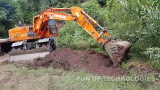 excavator poclain machine Working