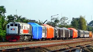 KERETA BEKAS ANJLOK AKAN DIKIRIM KE BENGKEL UNTUK PERBAIKAN