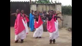 Rwandan ballet female dance (Umushagiriro)